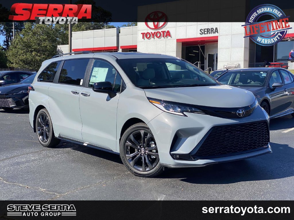 New 2026 Toyota Sienna XSE FWD image 1