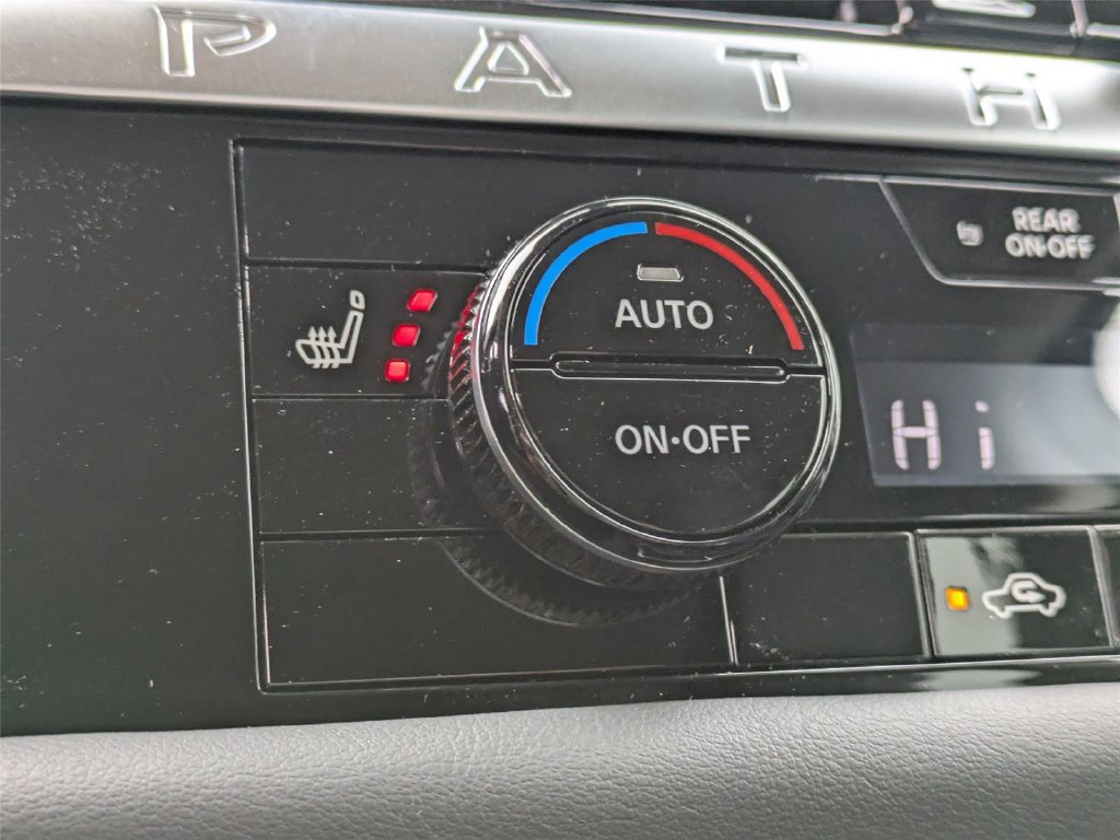 New 2026 Nissan Pathfinder SL FWD image 12