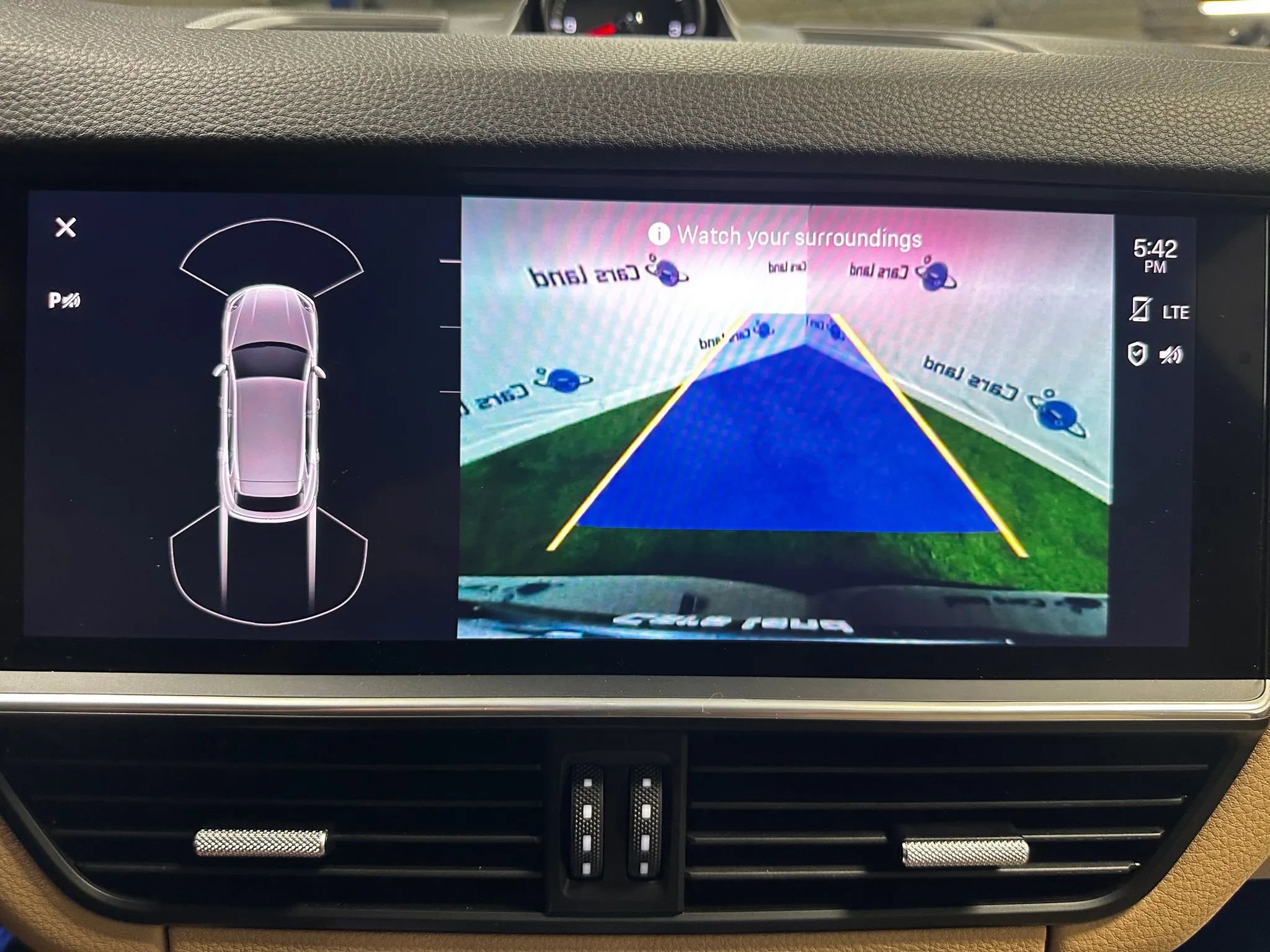 Used 2022 Porsche Cayenne Sport Utility 4D image 50