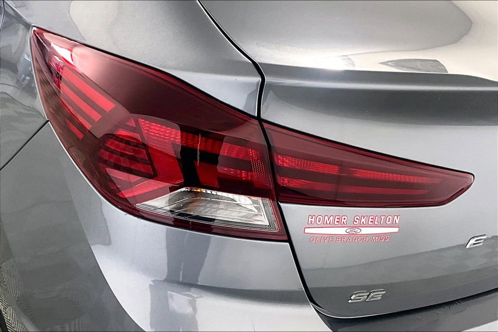 Used 2019 Hyundai Elantra SE image 28