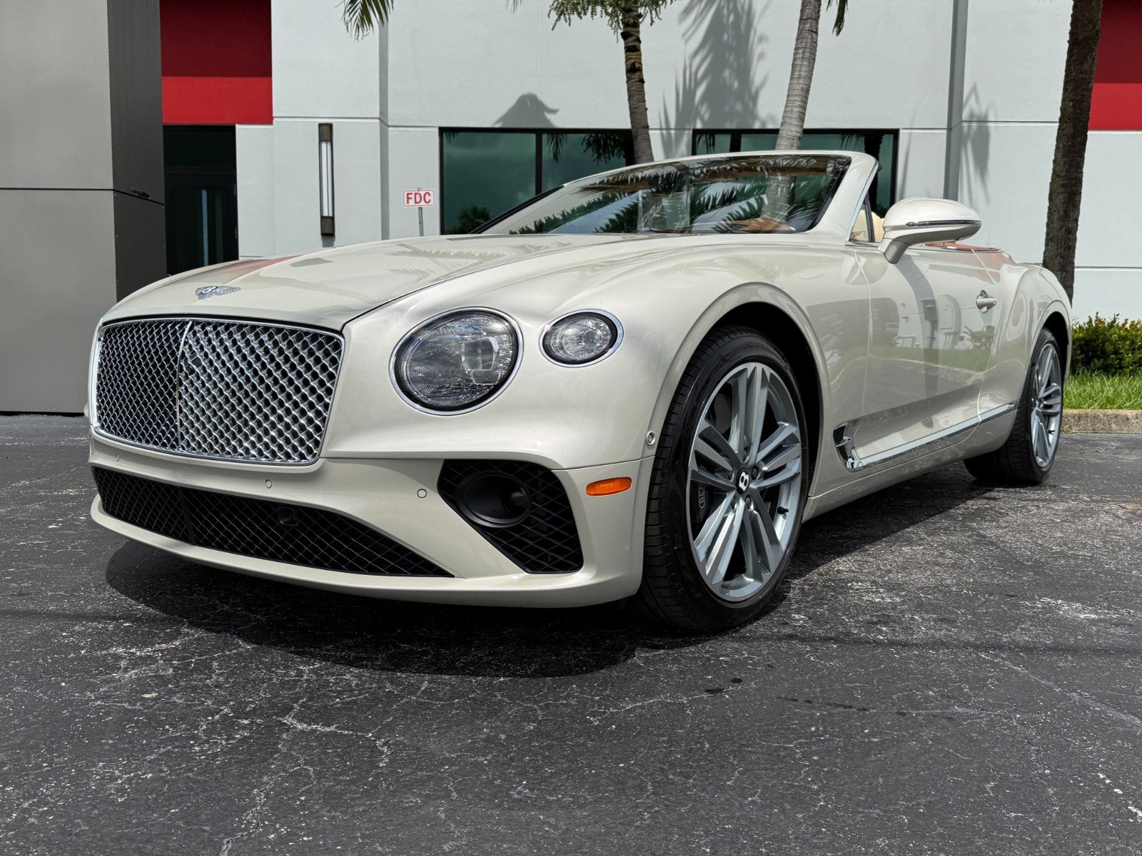 Used 2023 Bentley Continental GT Mulliner AWD/4WD image 15