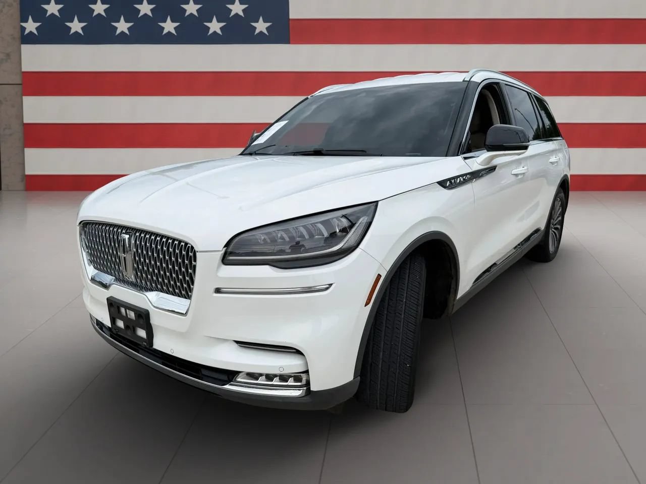 Used 2020 Lincoln Aviator Reserve w/ Elements Package Plus RWD image 3
