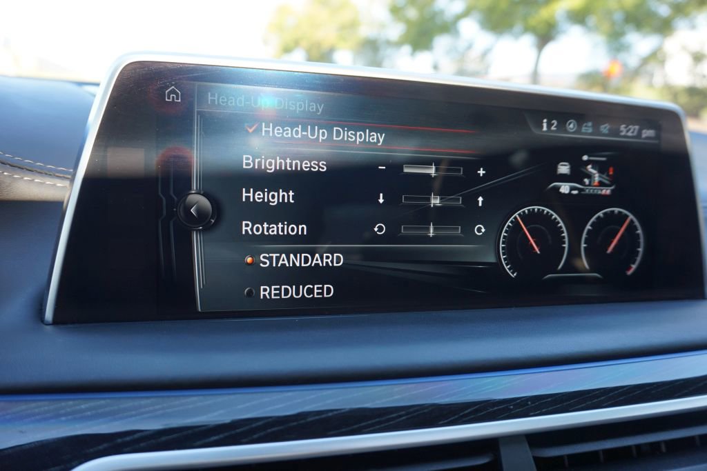 Used 2017 BMW 750i RWD image 40
