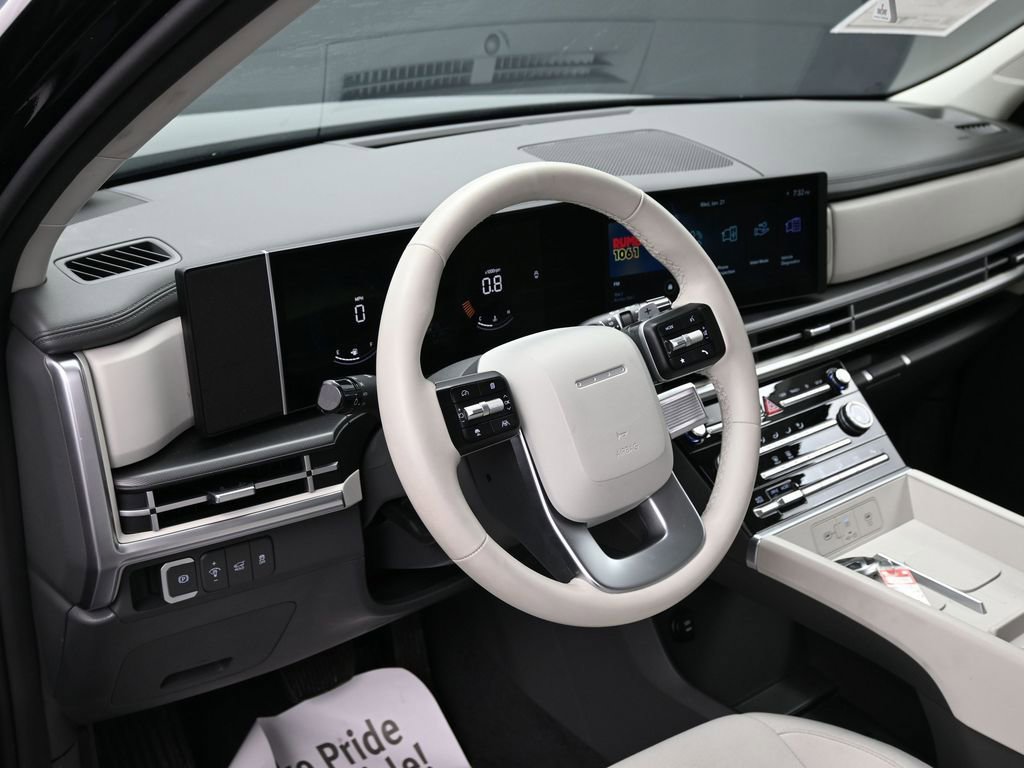 Used 2025 Hyundai Santa Fe SE image 18