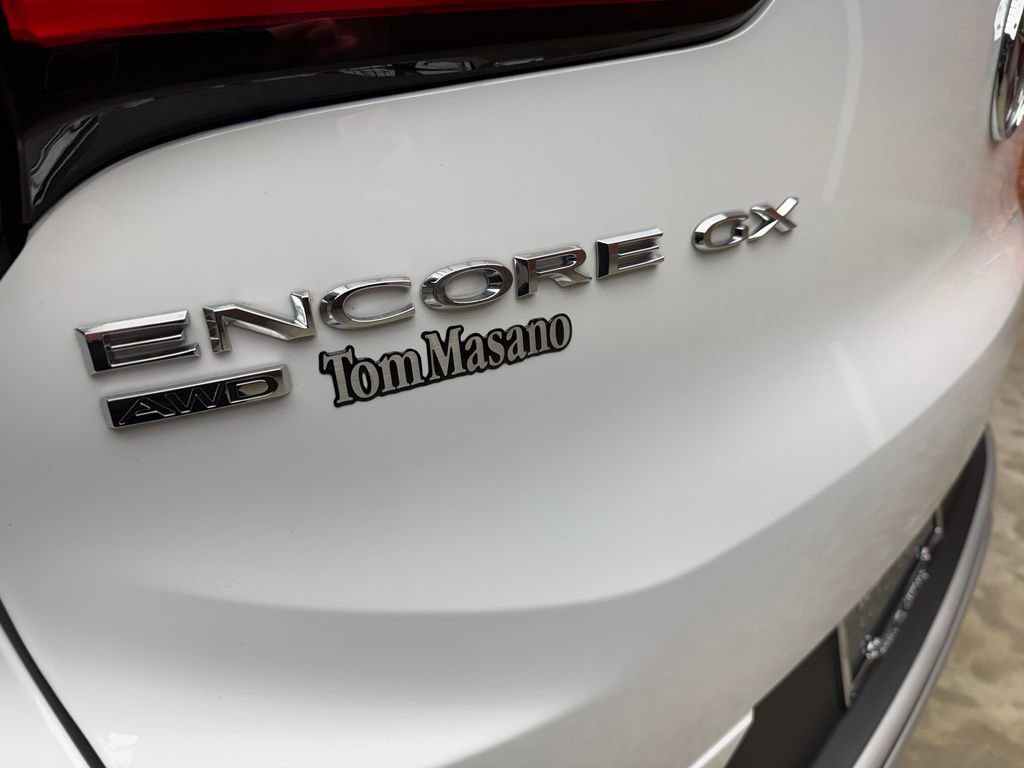 Used 2022 Buick Encore GX Preferred w/ Cold Weather Comfort Package image 3