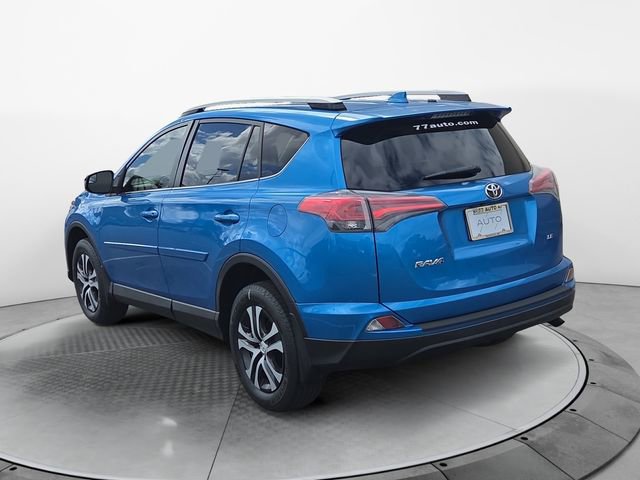 Used 2018 Toyota RAV4 LE image 3
