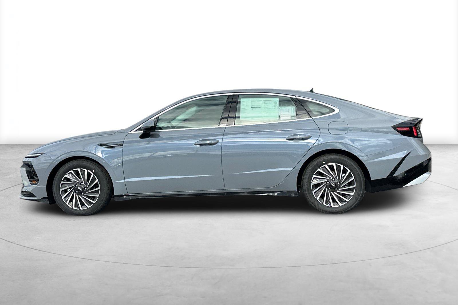 New 2026 Hyundai Sonata SEL FWD image 3