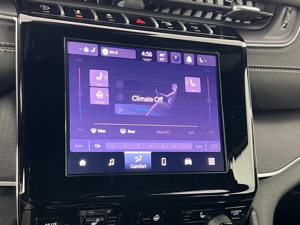 New 2025 Jeep Grand Cherokee Laredo w/ Luxury Tech Group I image 33