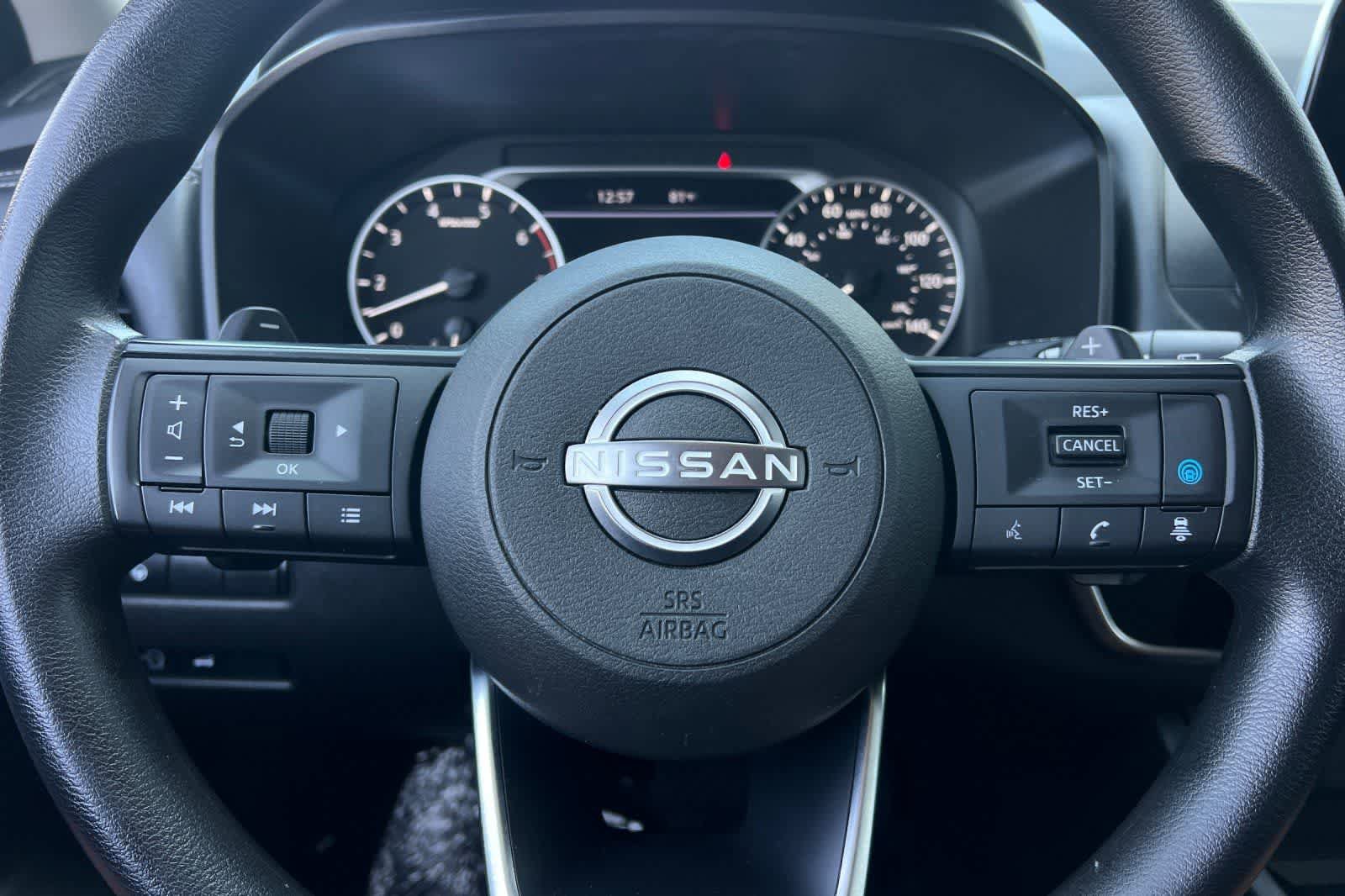 Used 2024 Nissan Rogue SV AWD/4WD image 29