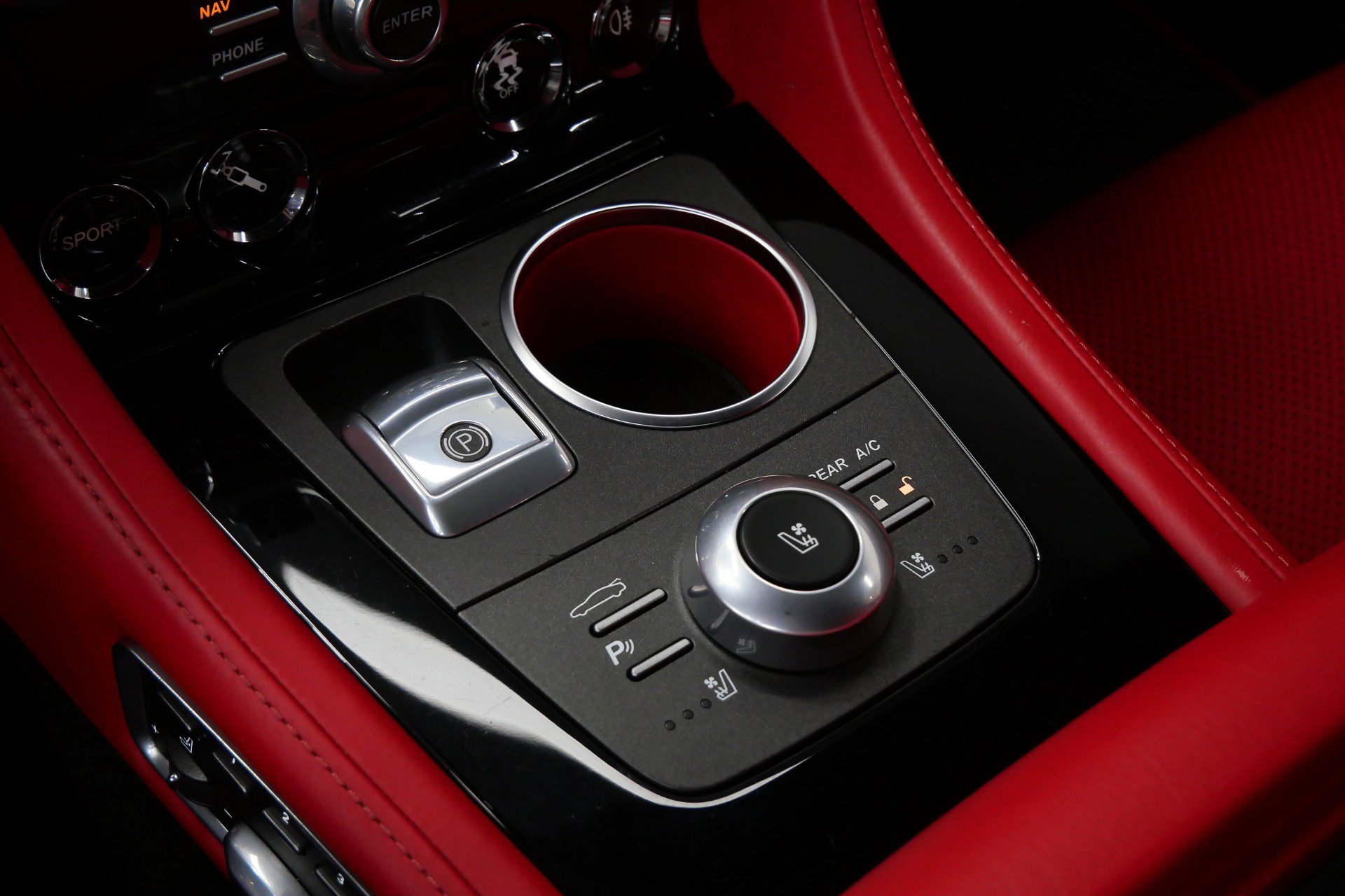 Used 2014 Aston Martin Rapide S image 33