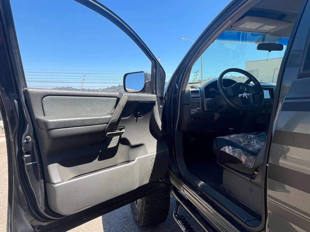 Used 2006 Nissan Titan XE image 23