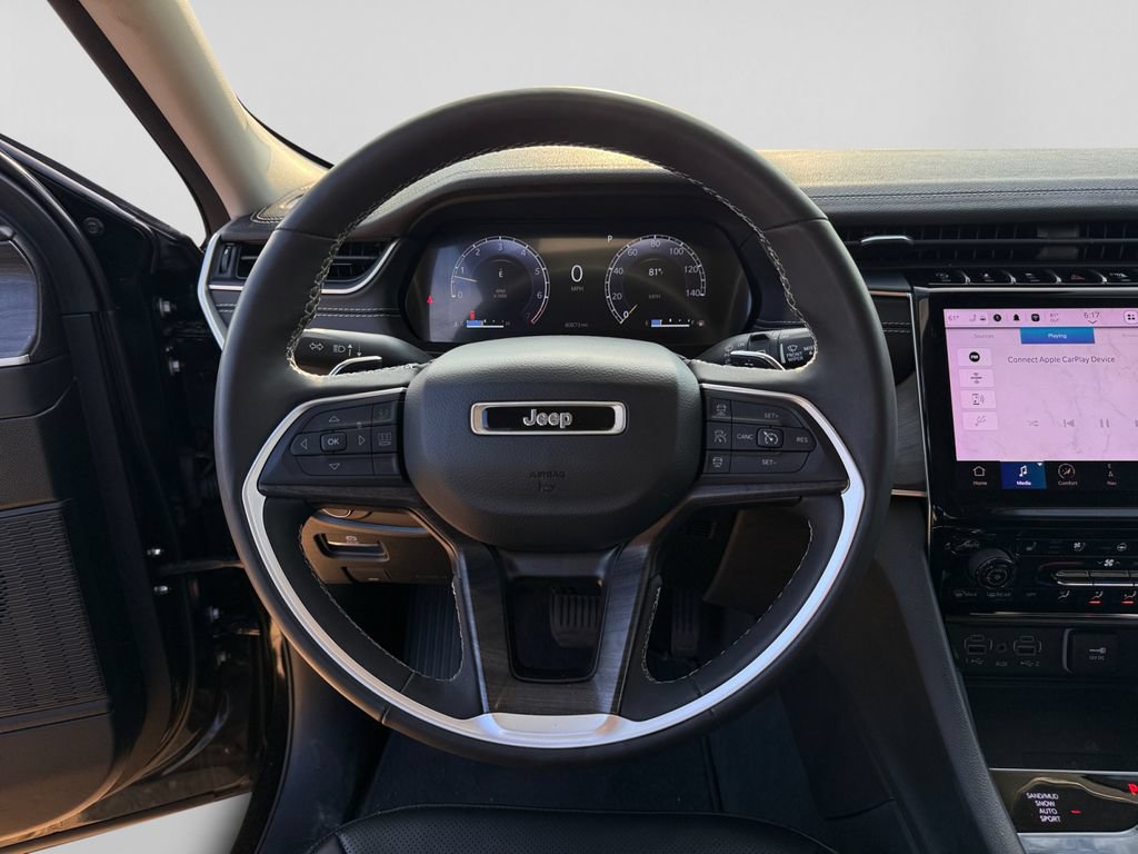 Used 2023 Jeep Grand Cherokee Limited w/ Luxury Tech Group II AWD/4WD image 15