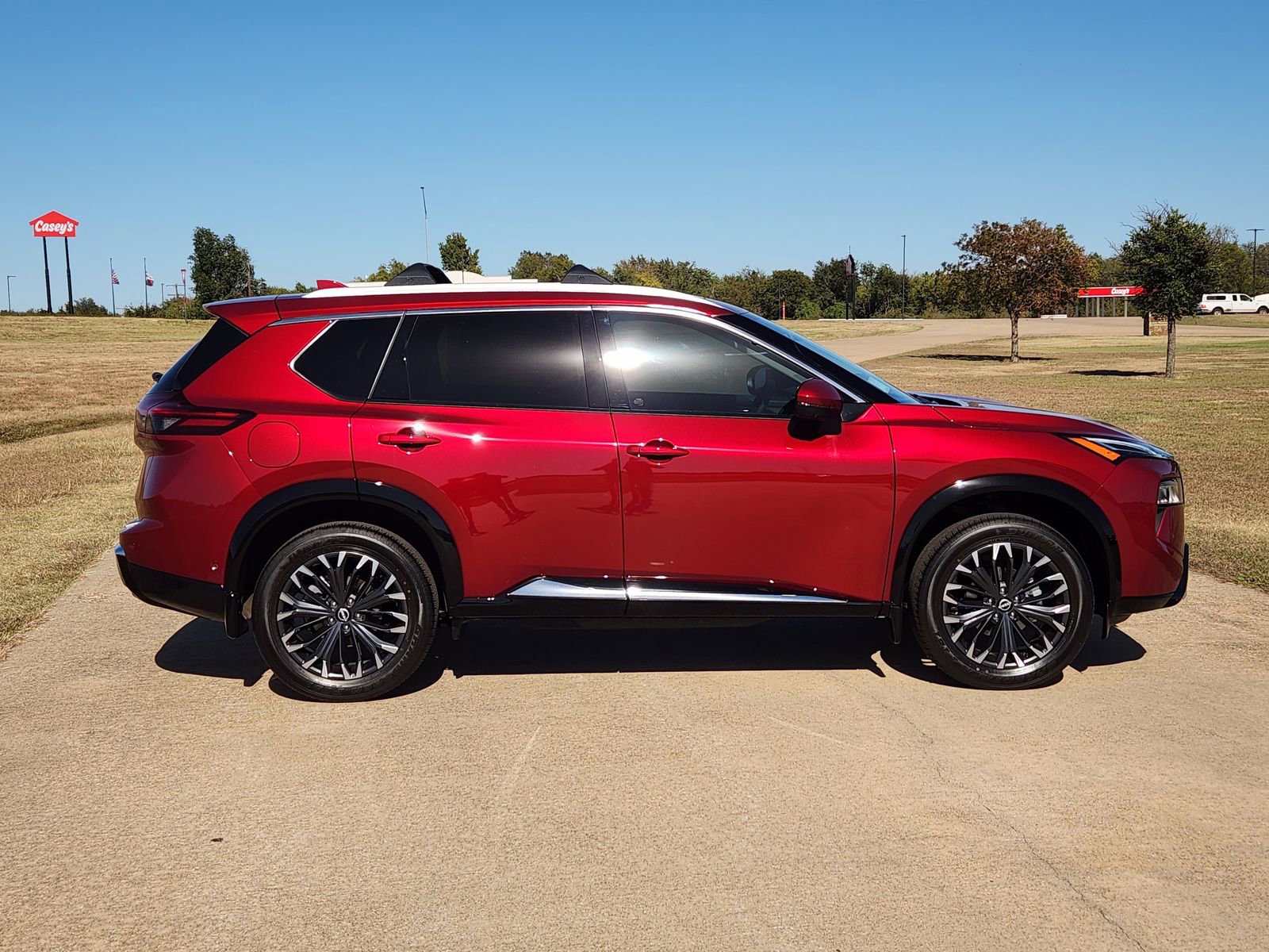 New 2026 Nissan Rogue Platinum w/ Platinum Premium Package image 7