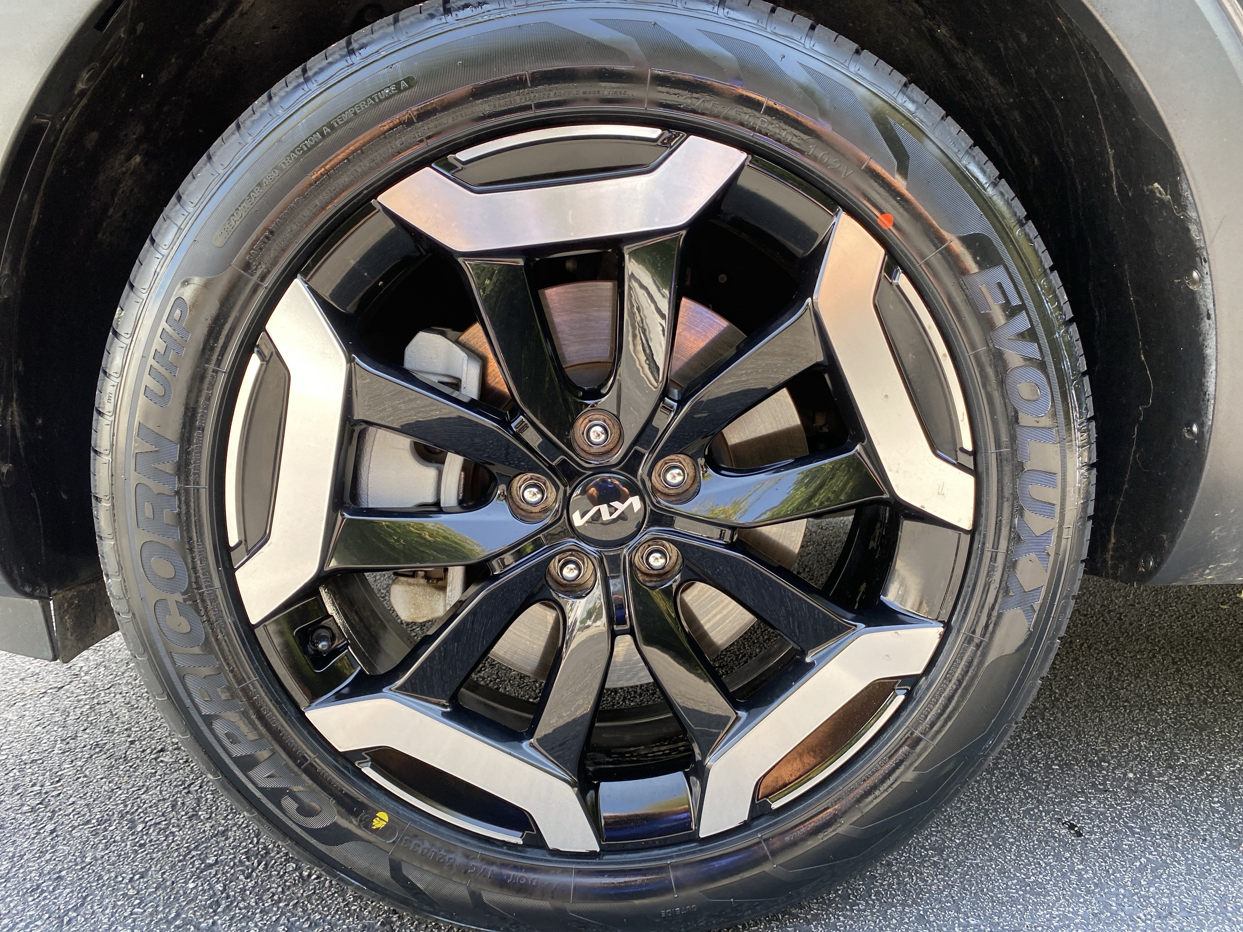 Used 2024 Kia Telluride EX w/ EX Captain's Chair Package FWD image 41