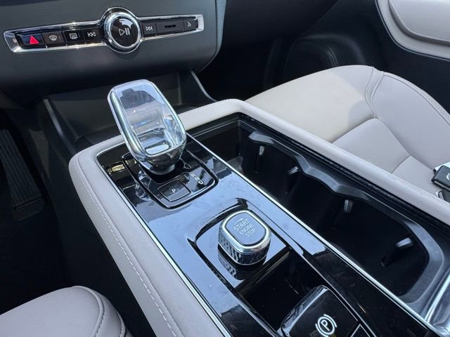 New 2026 Volvo XC90 T8 Plus image 22