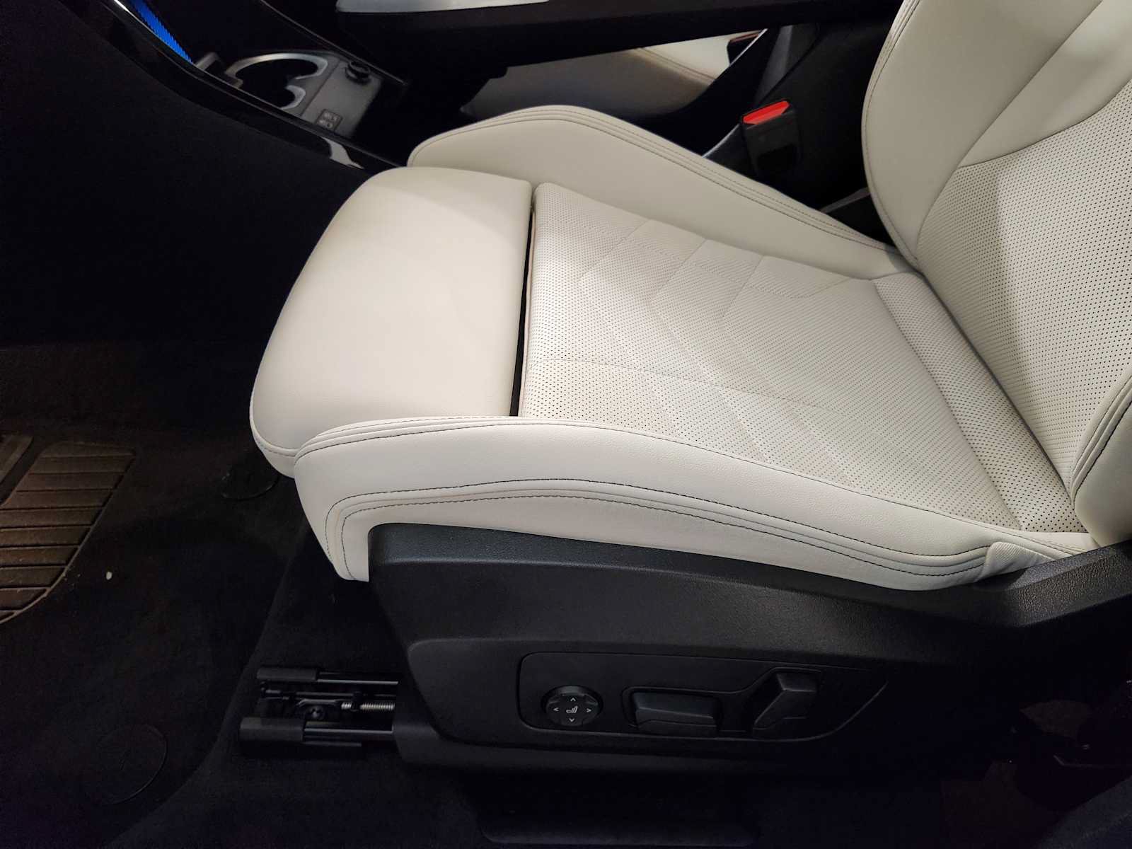 Used 2026 BMW X1 M35i w/ Technology Package AWD/4WD image 24