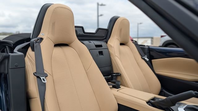 Certified 2025 MAZDA MX-5 Miata Grand Touring RWD image 13