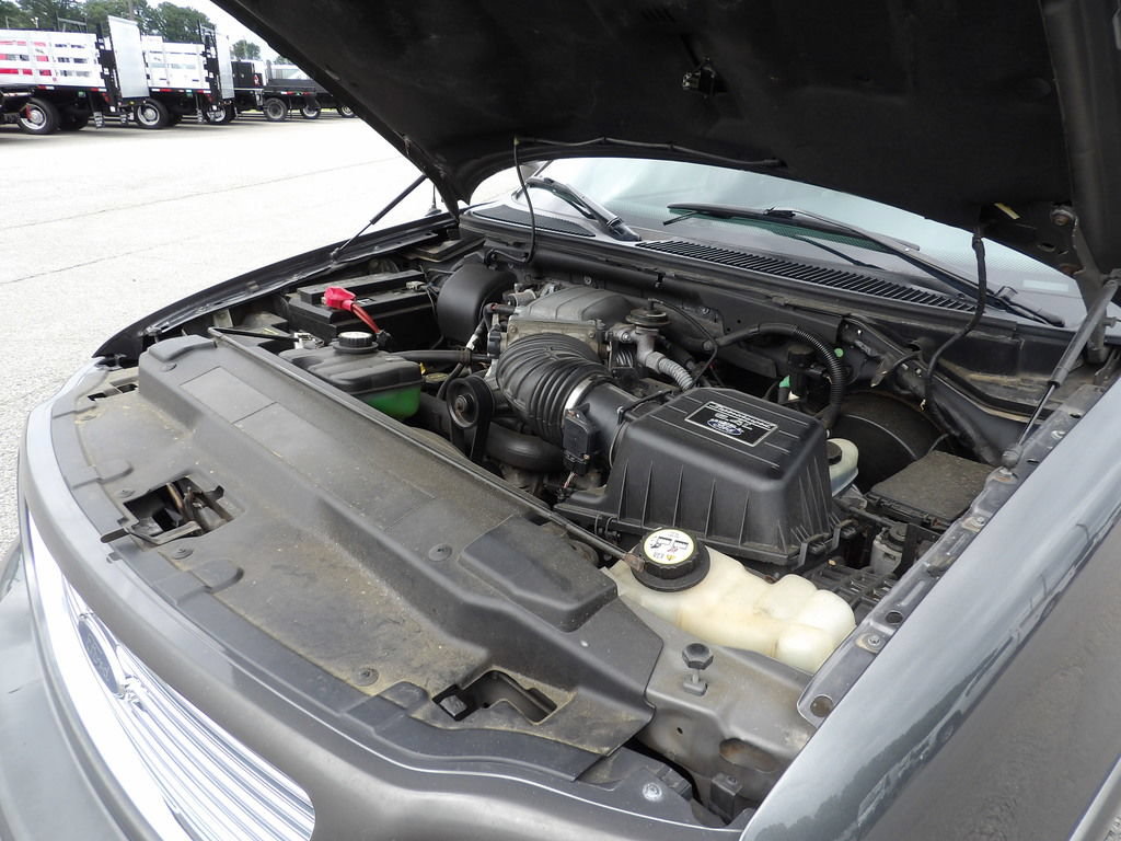 Used 2002 Ford F150 Harley-Davidson RWD image 46