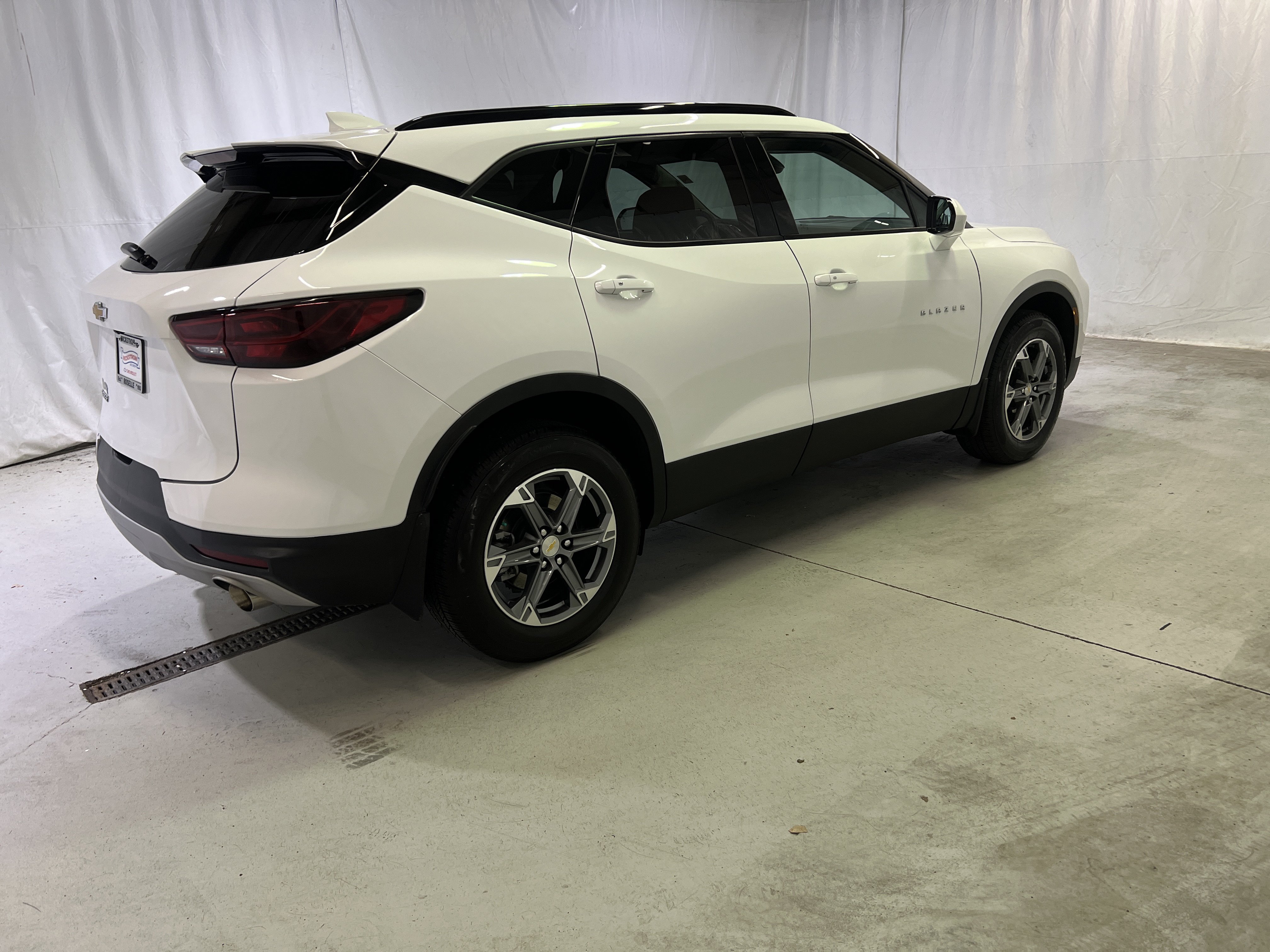 Certified 2023 Chevrolet Blazer LT w/ Convenience Package FWD image 11