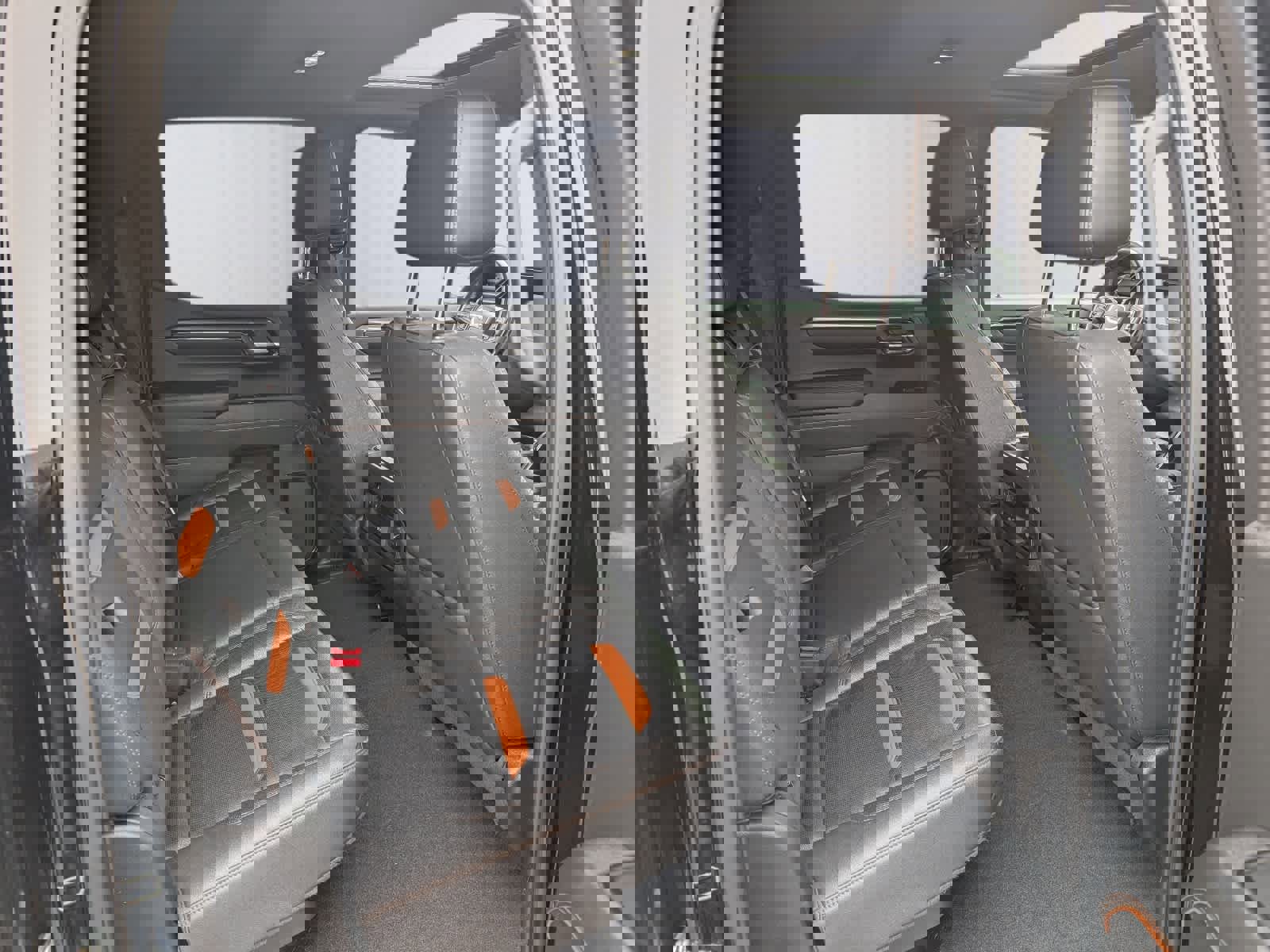 Certified 2023 GMC Sierra 1500 AT4 w/ Technology Package image 9