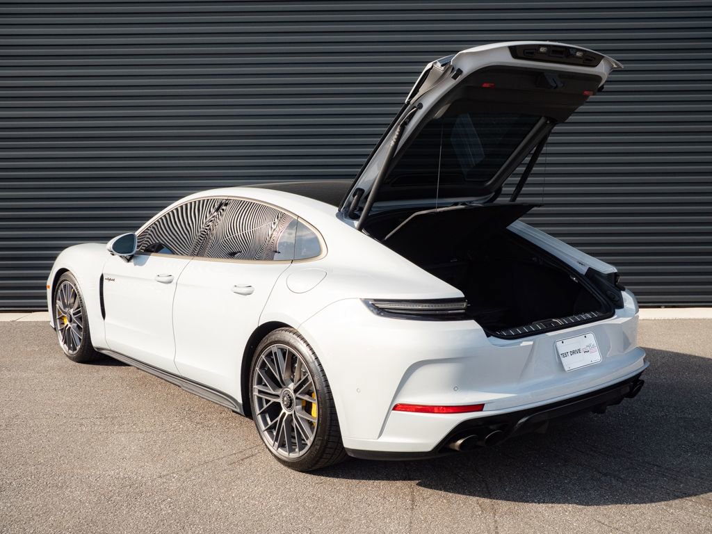 Certified 2025 Porsche Panamera Turbo image 34