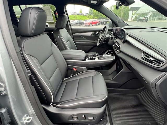 New 2025 Buick Enclave Preferred w/ Power Package image 18