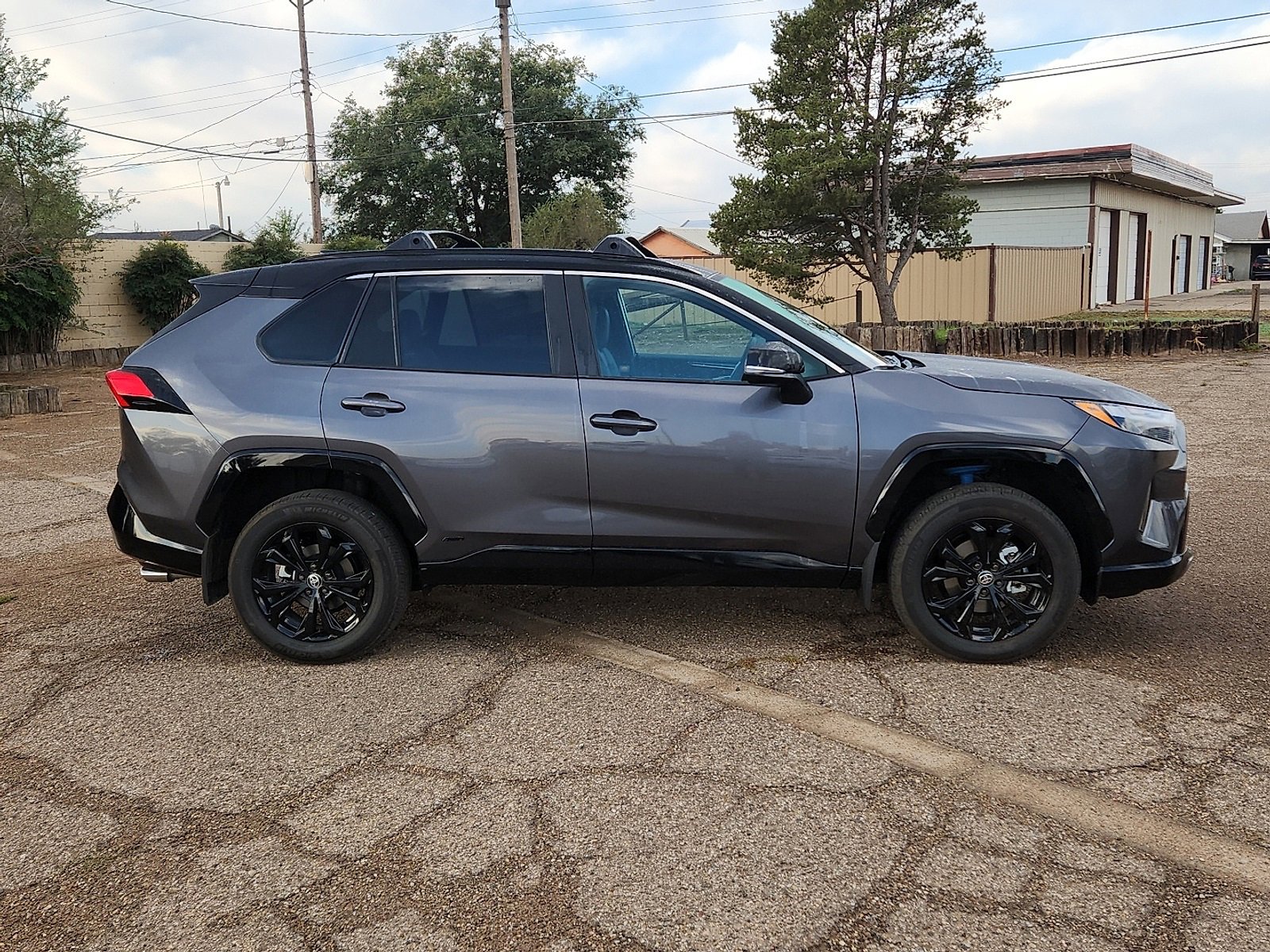 Used 2024 Toyota RAV4 XSE w/ Weather Package image 5