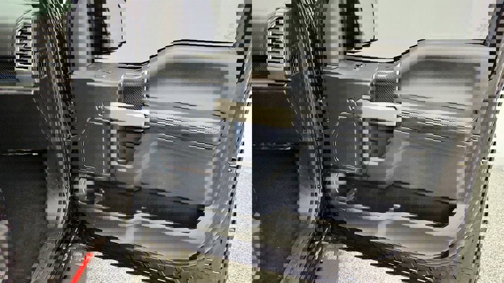 Used 2019 Ford F150 Raptor w/ Equipment Group 802A Luxury image 27