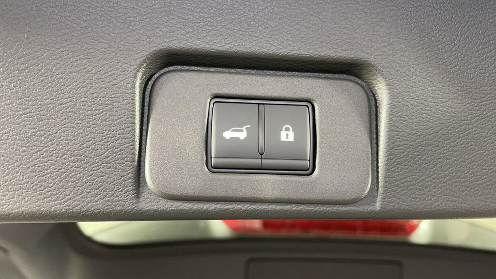 New 2025 Nissan Rogue SV image 33