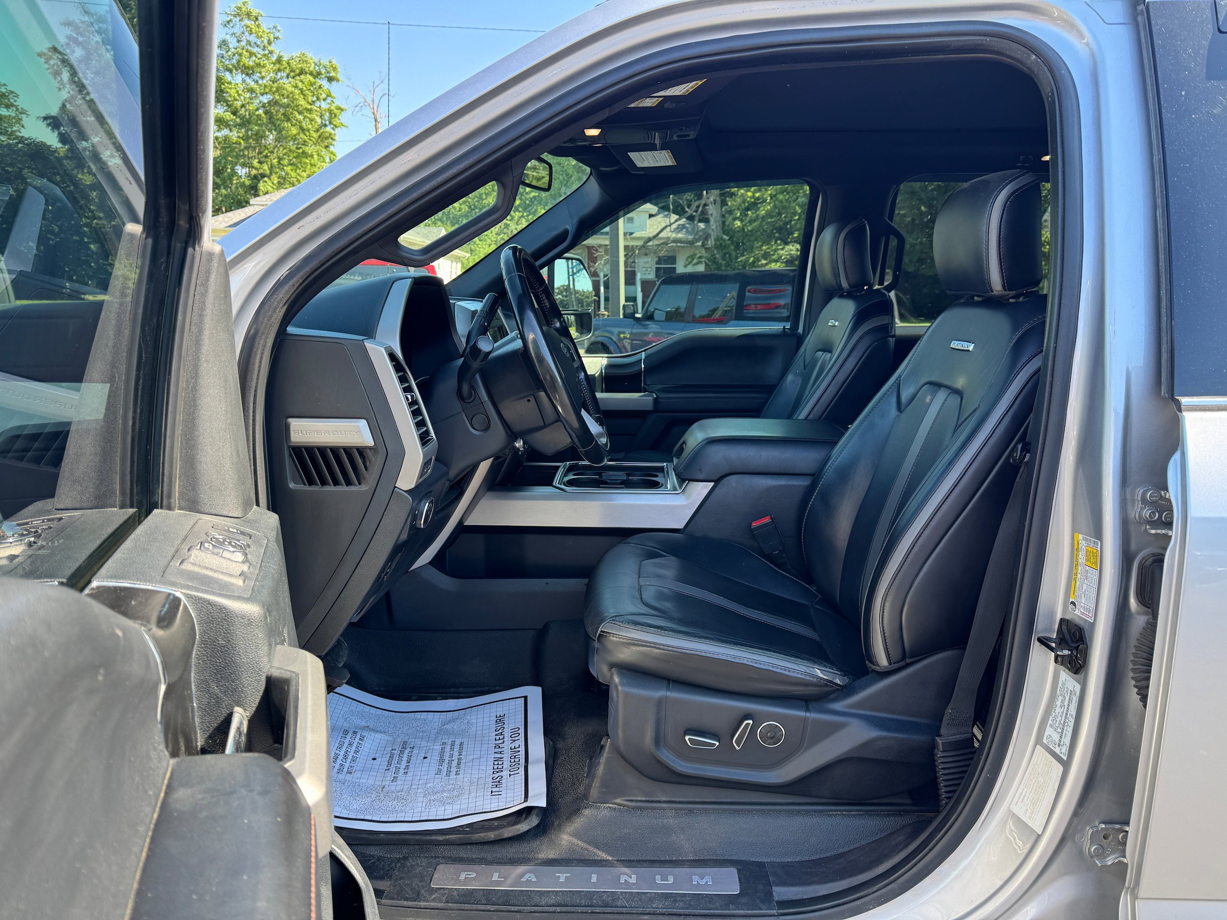 Used 2018 Ford F350 Platinum w/ Platinum Ultimate Package AWD/4WD image 10