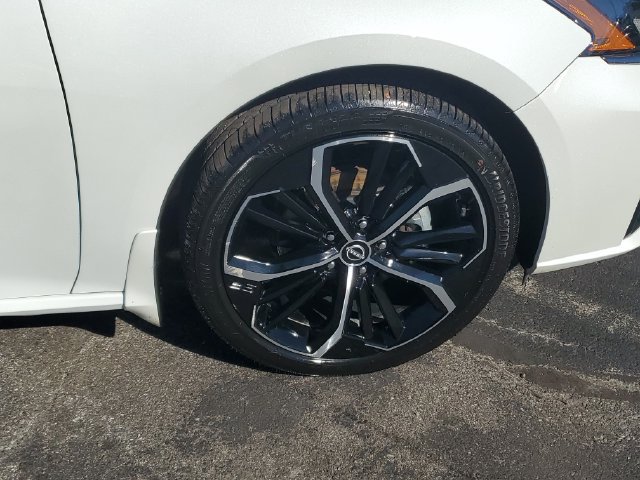 Certified 2023 Nissan Altima 2.5 SR FWD image 6