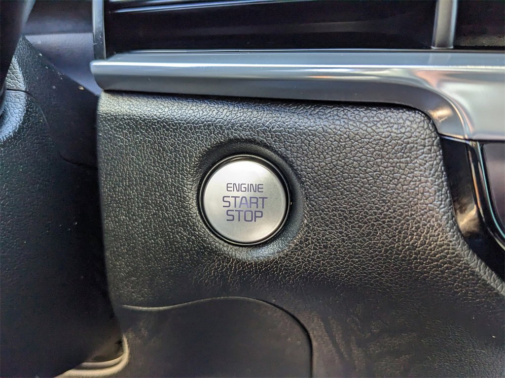 Certified 2025 Kia Sorento SX Prestige image 31