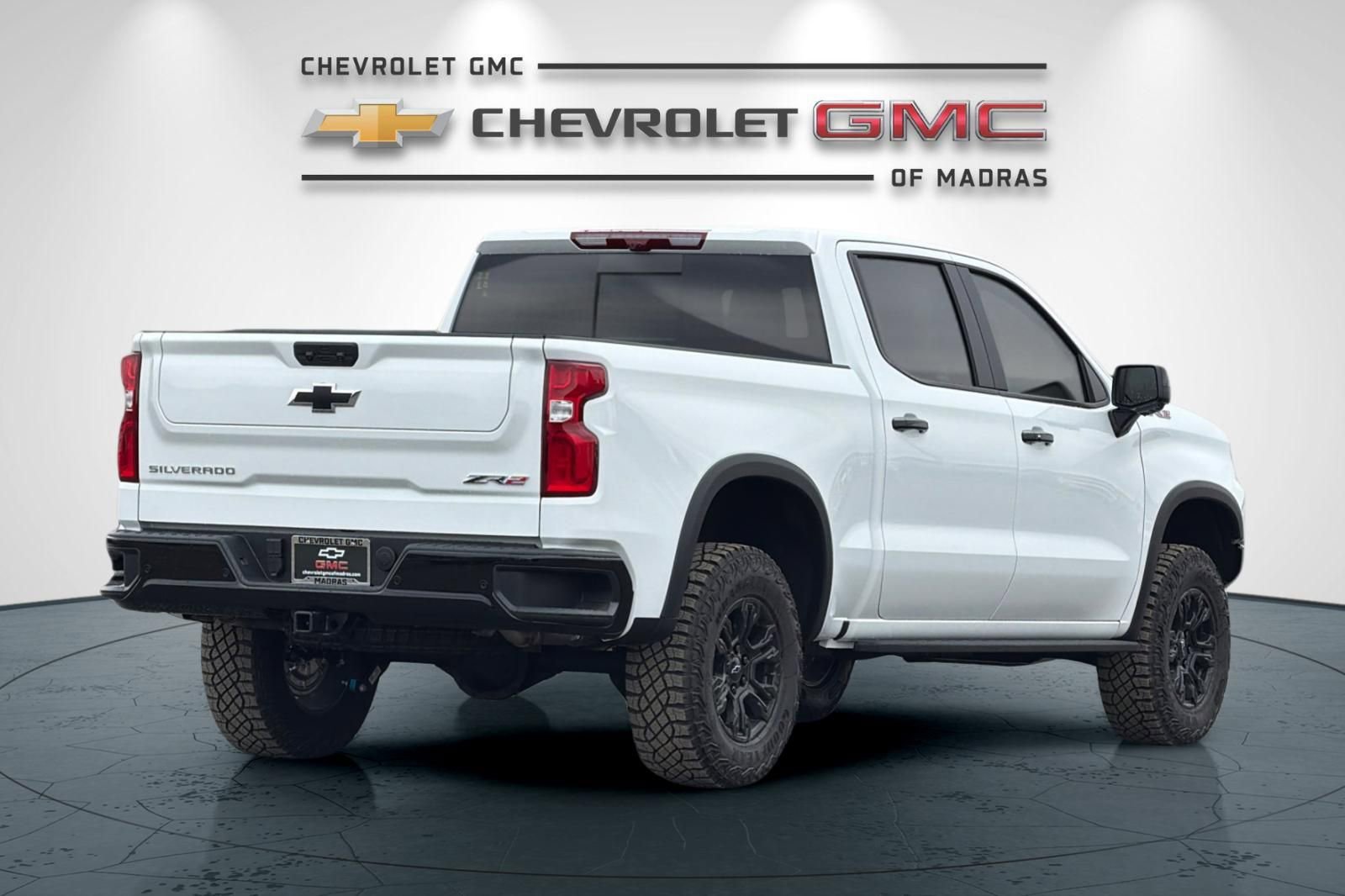 Used 2026 Chevrolet Silverado 1500 ZR2 image 3