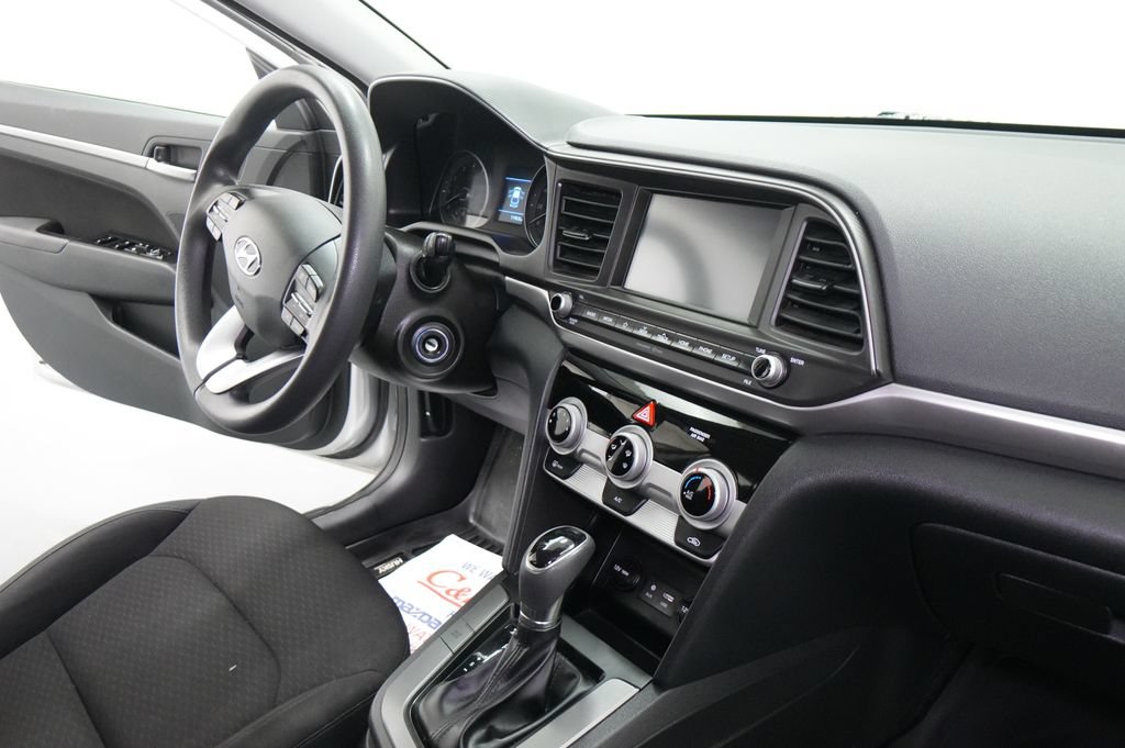 Used 2019 Hyundai Elantra SEL w/ Cargo Package FWD image 27