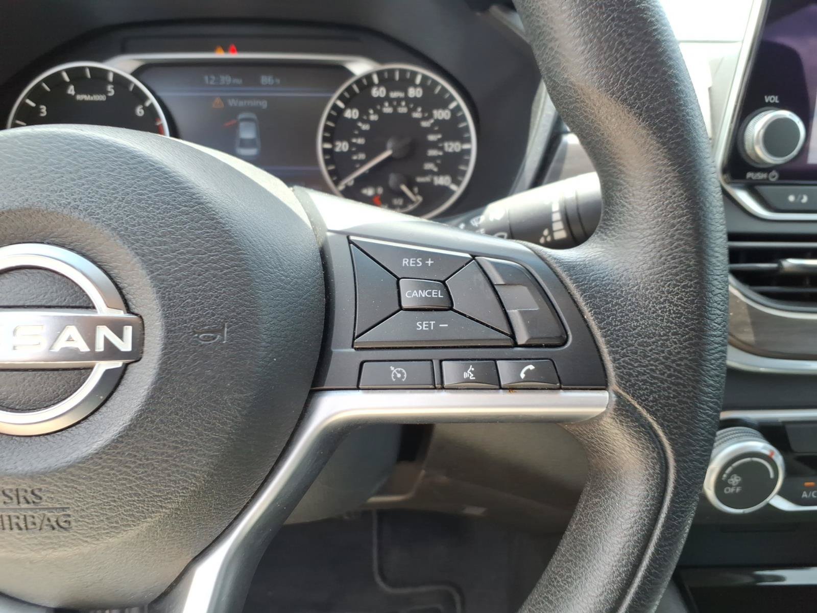 Used 2024 Nissan Altima 2.5 SV FWD image 10