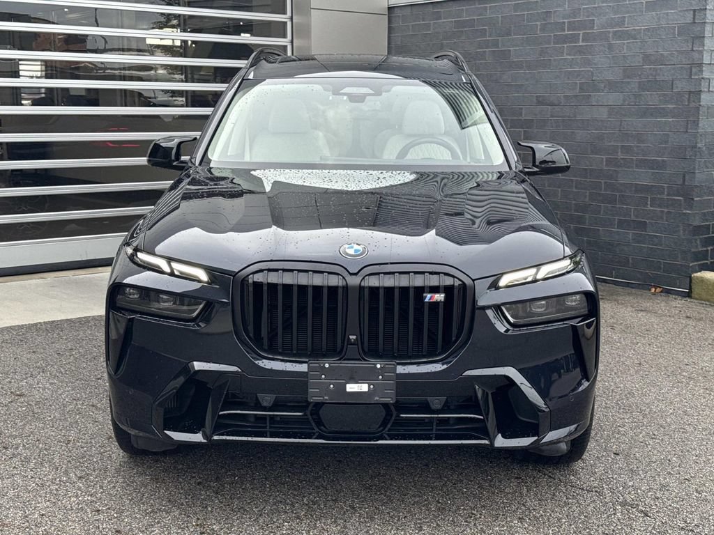 Used 2024 BMW X7 M60i w/ Executive Package AWD/4WD image 2