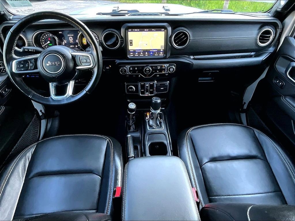 Used 2023 Jeep Wrangler Unlimited Sahara w/ Cold Weather Group AWD/4WD image 21