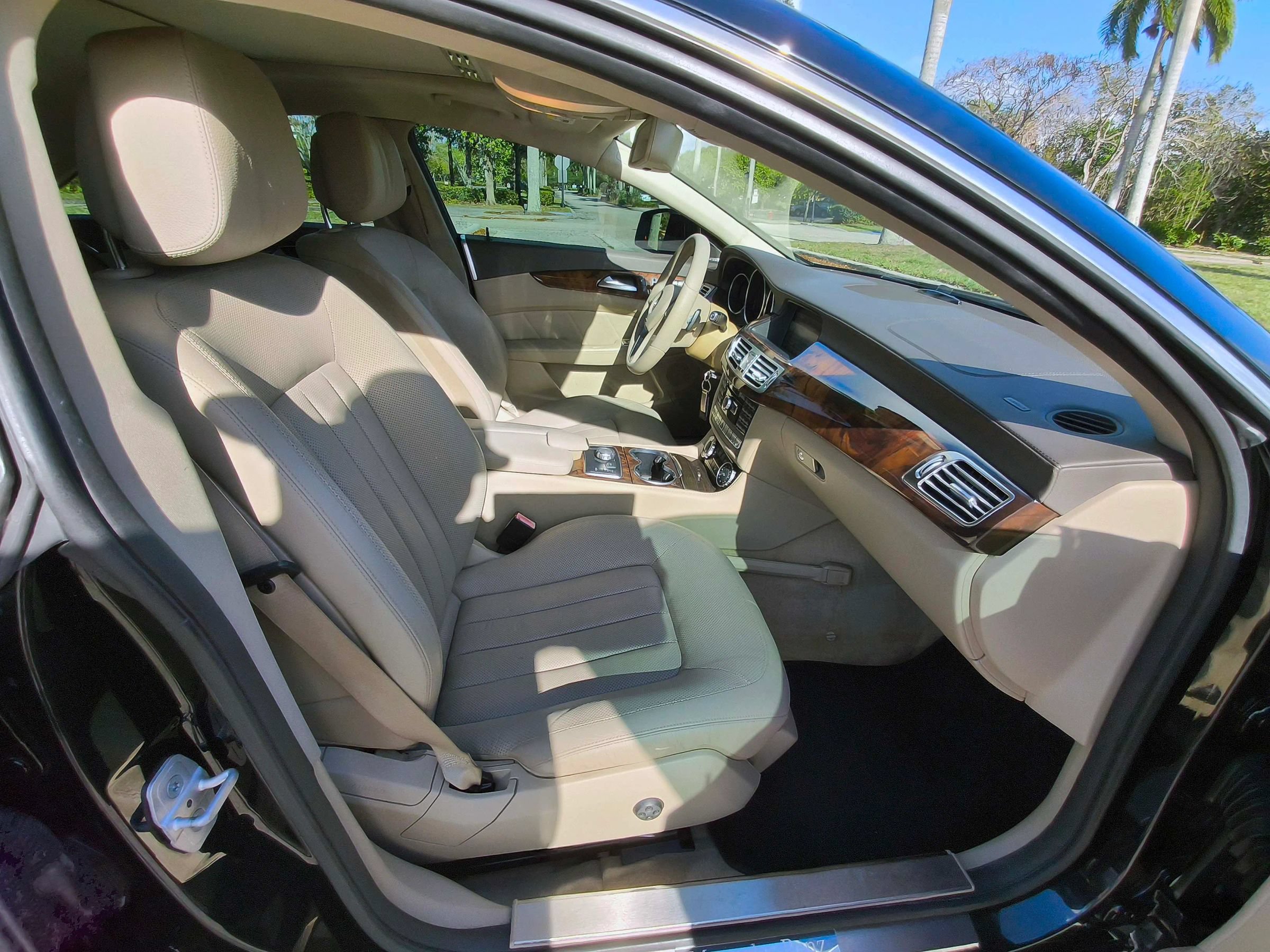 Used 2013 Mercedes-Benz CLS 550 4MATIC image 38