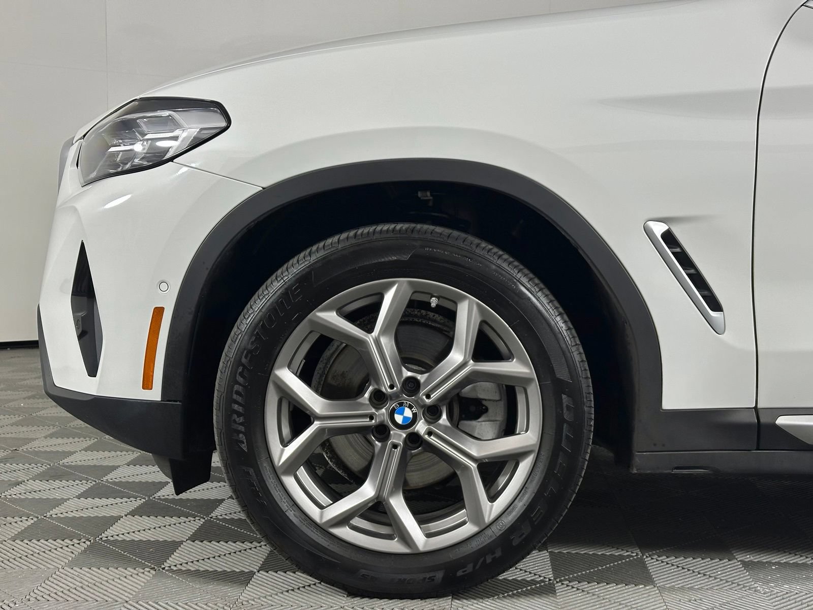 Used 2023 BMW X3 xDrive30i w/ Convenience Package w/ZPA AWD/4WD image 8