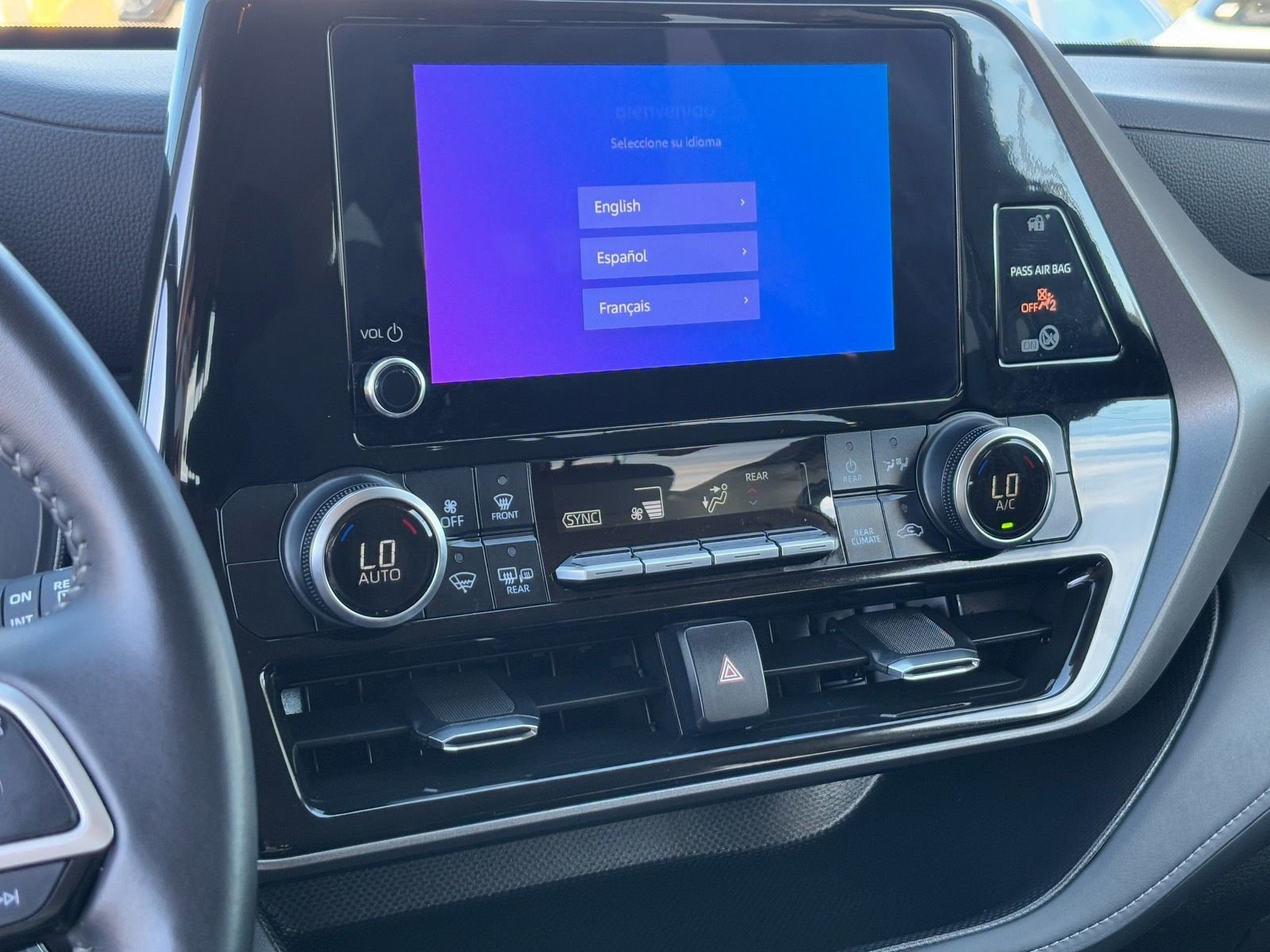 Certified 2025 Toyota Highlander LE image 26