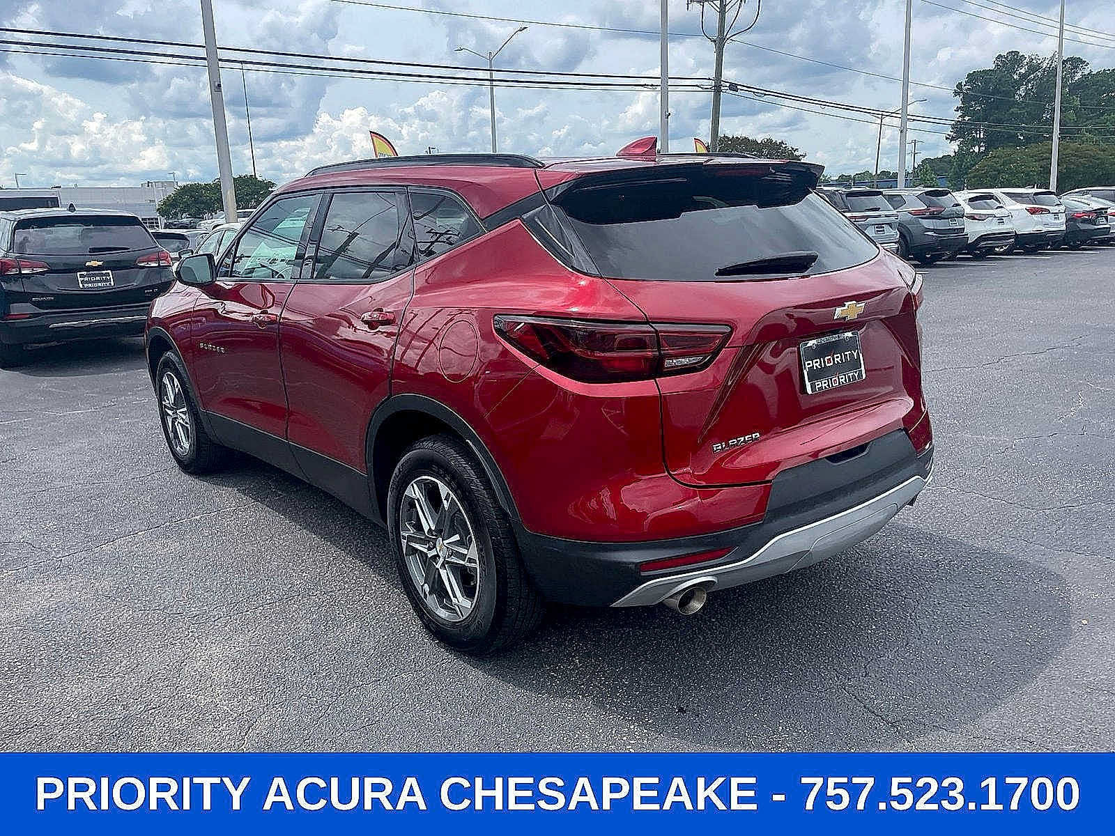 Used 2024 Chevrolet Blazer LT w/ Convenience Package FWD image 4