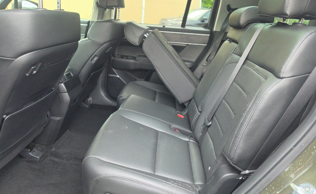Used 2024 Hyundai Santa Fe Limited FWD image 17