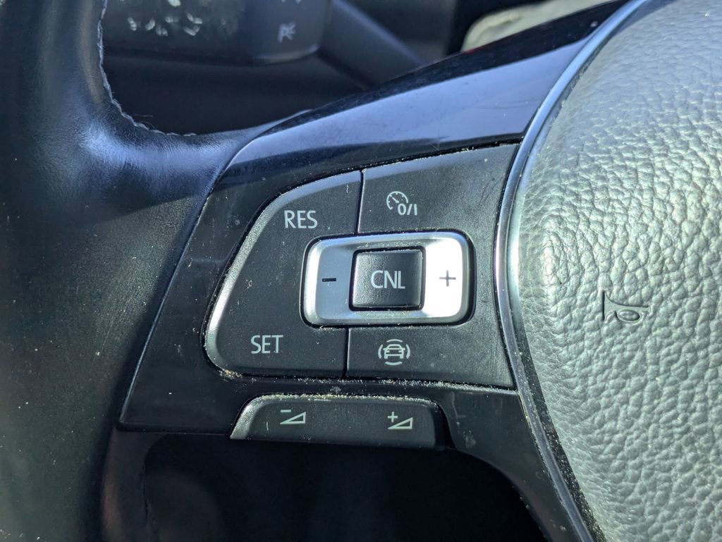 Used 2019 Volkswagen Jetta SE image 26