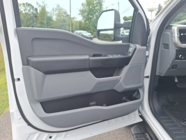 New 2026 Ford F250 XL image 17