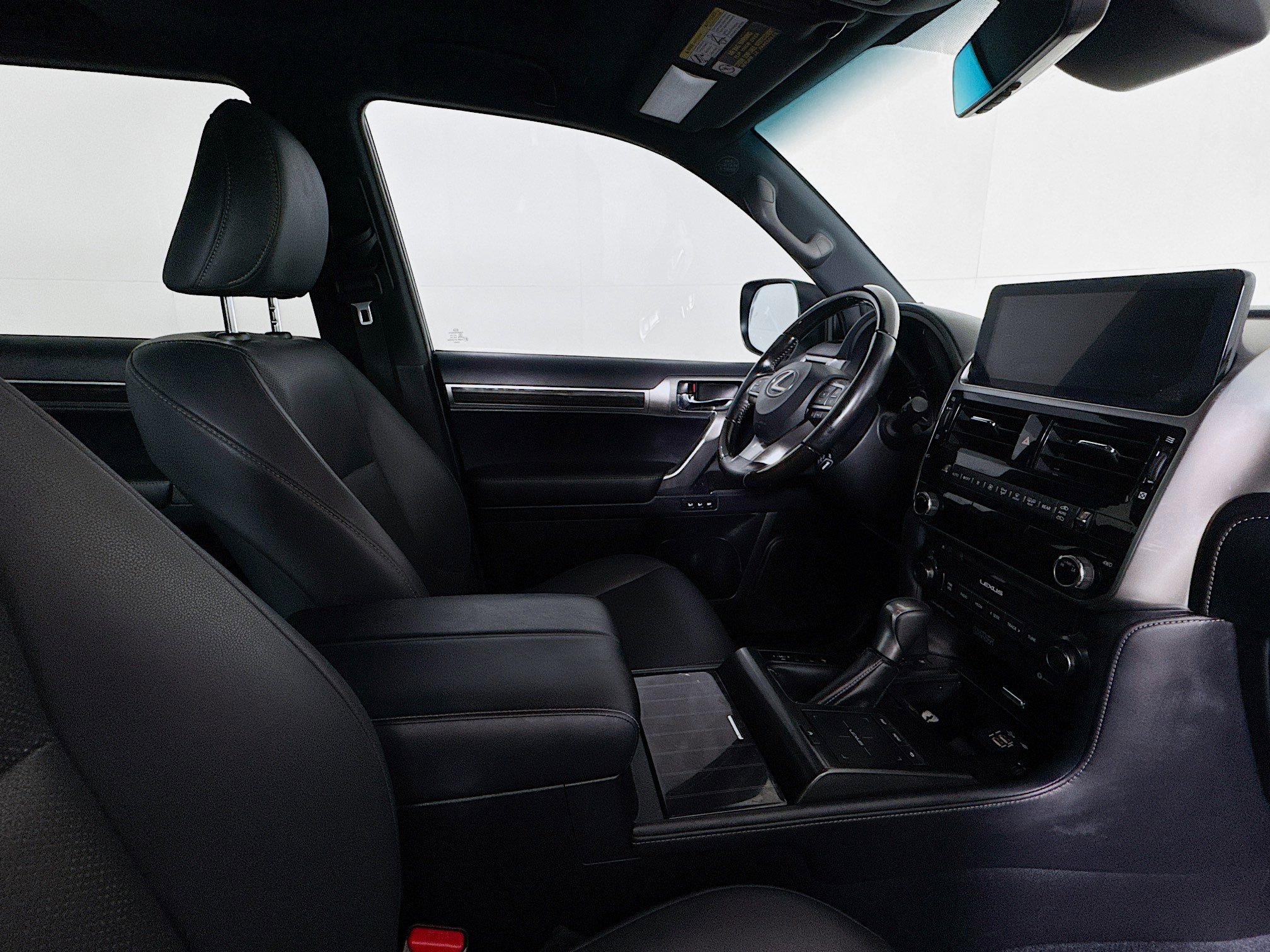 Used 2022 Lexus GX 460 Premium w/ Accessory Package image 28