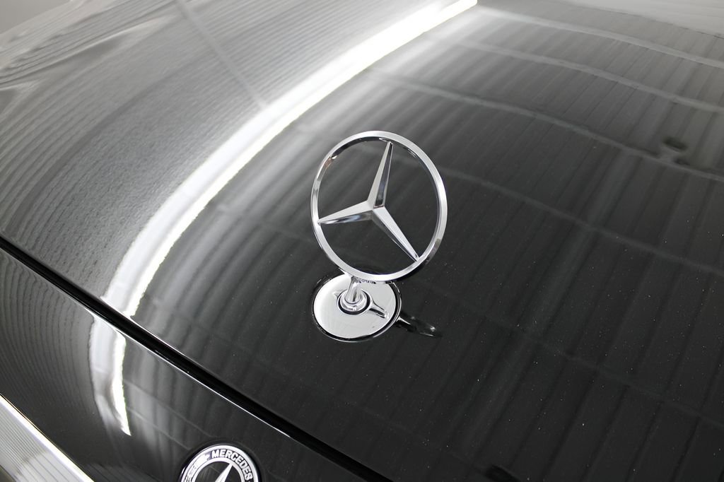 Used 2025 Mercedes-Benz S 580 4MATIC Sedan image 44