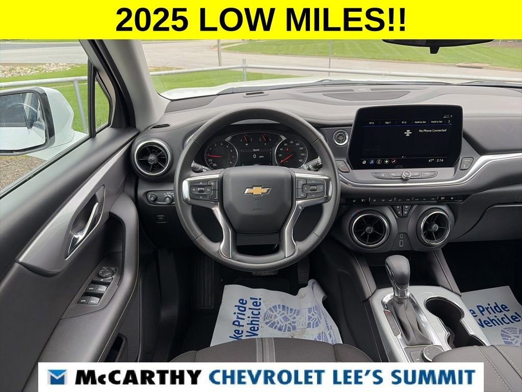 Used 2025 Chevrolet Blazer LT FWD image 42