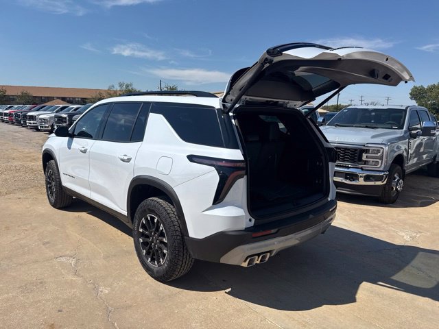 Used 2026 Chevrolet Traverse Z71 AWD/4WD image 4