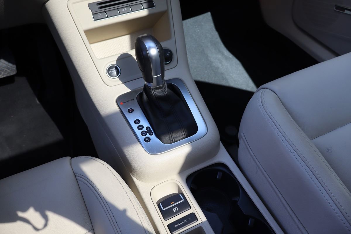 Used 2011 Volkswagen Tiguan S AWD/4WD image 17