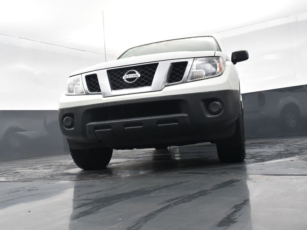 Used 2020 Nissan Frontier S image 22